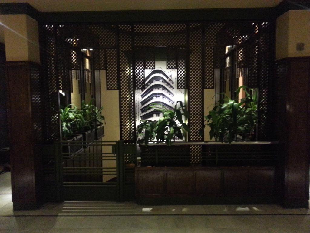 Hotel Carlton Downtown El Cairo Exterior foto