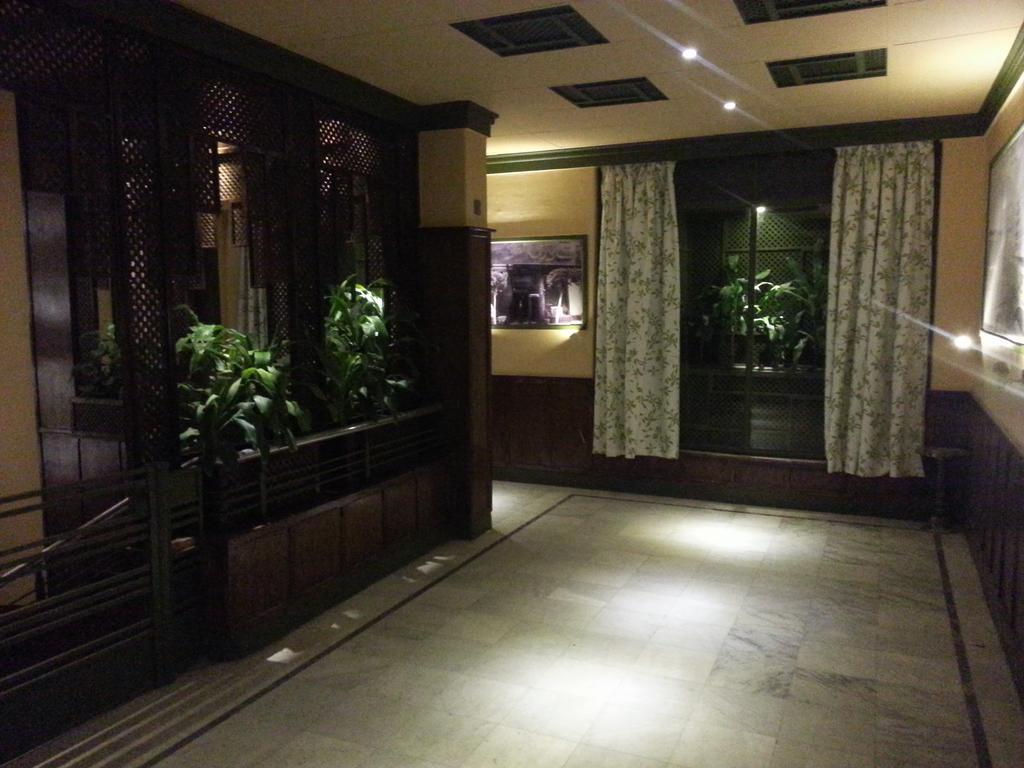 Hotel Carlton Downtown El Cairo Exterior foto