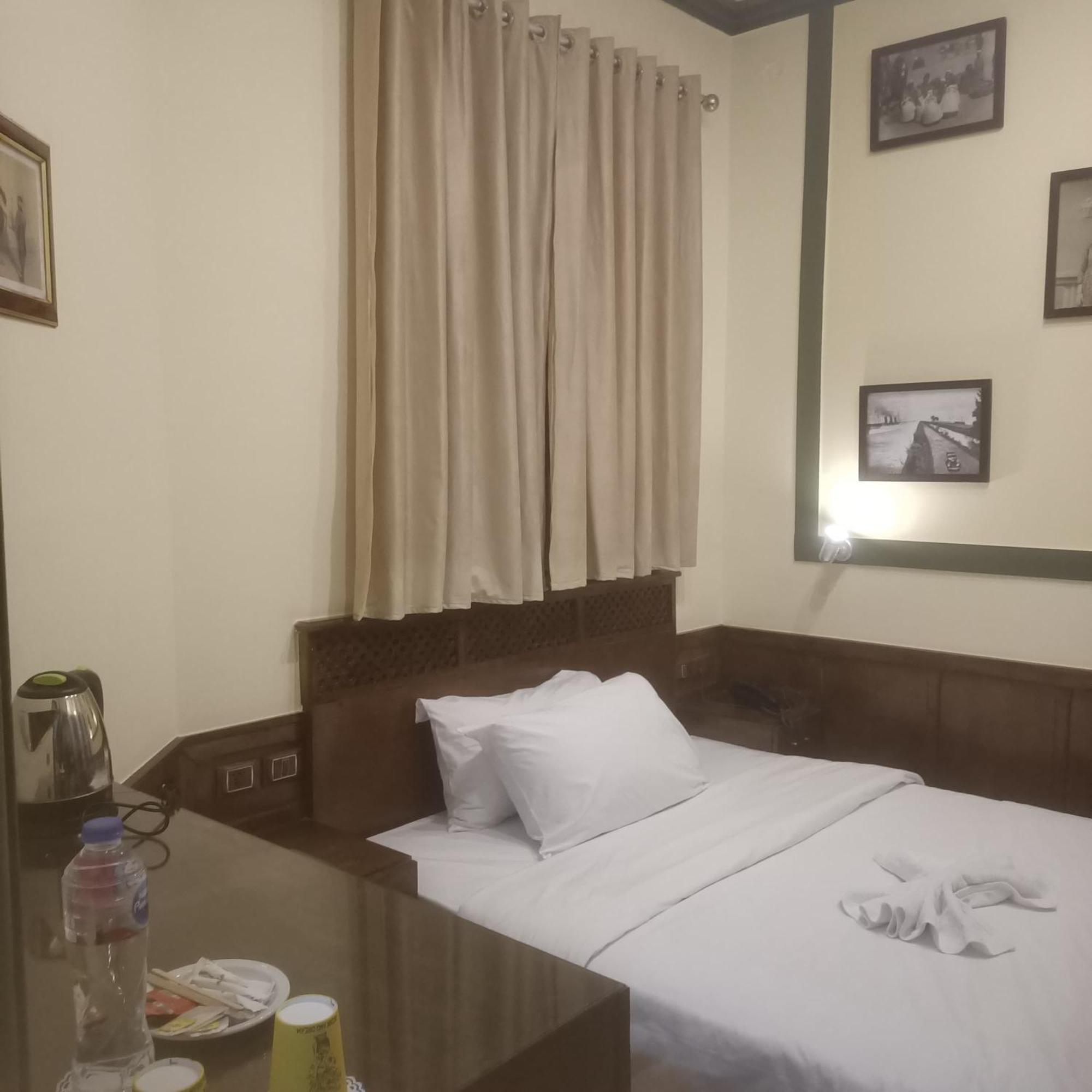 Hotel Carlton Downtown El Cairo Exterior foto